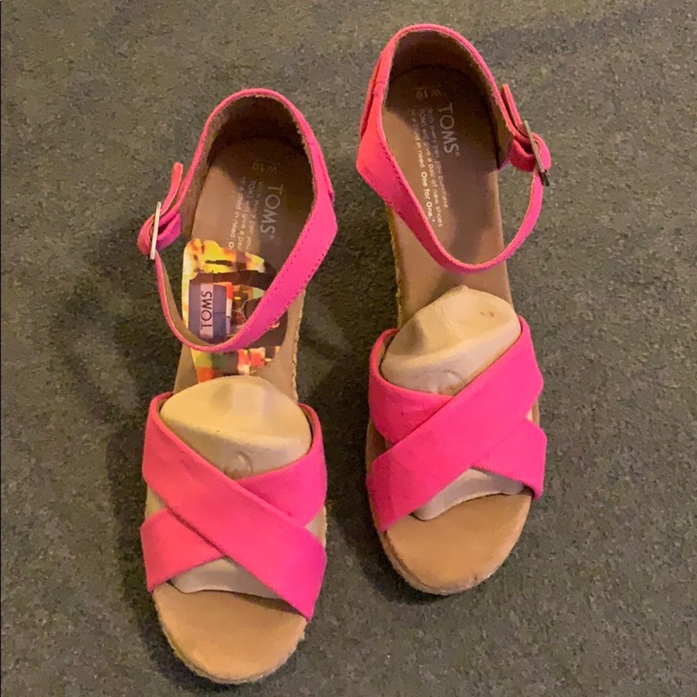 Toms wedges